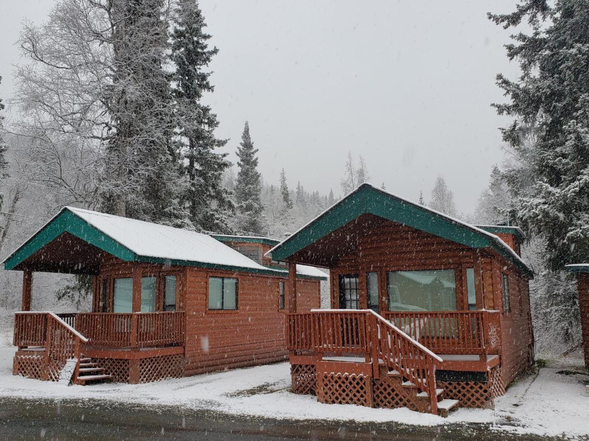 Gwin'S Lodge & Roadhouse Cooper Landing Buitenkant foto