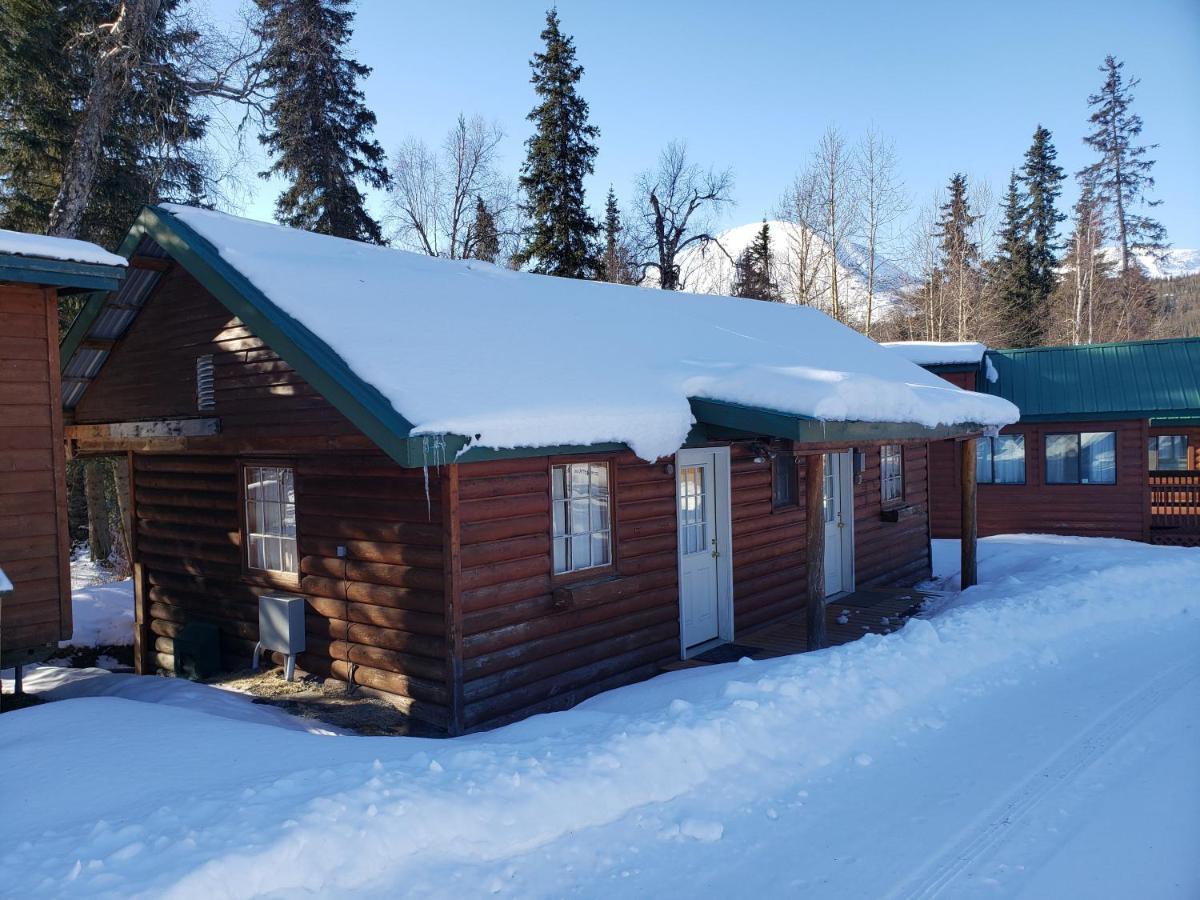 Gwin'S Lodge & Roadhouse Cooper Landing Buitenkant foto